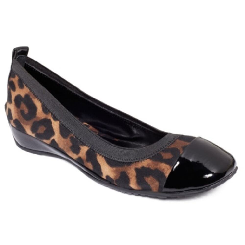 Kenneth Cole Reaction Blink Wink Driving Moc Flats Womens 8.5 M Leopard Print